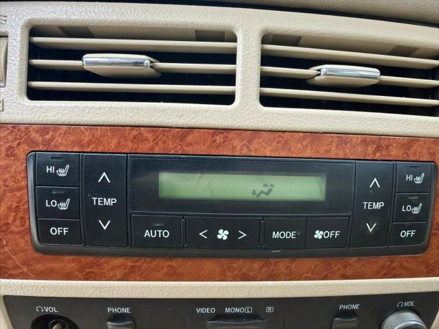 2013 Toyota Land Cruiser V8