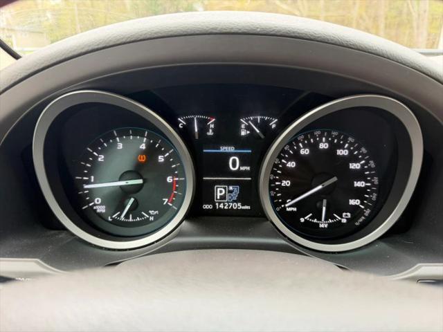 2013 Toyota Land Cruiser V8