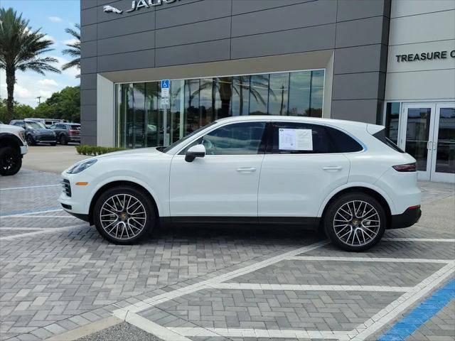 2022 Porsche Cayenne Cayenne
