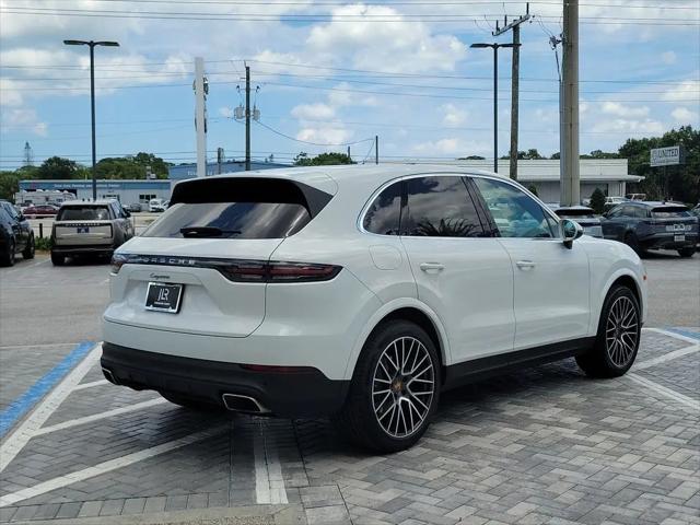 2022 Porsche Cayenne Cayenne