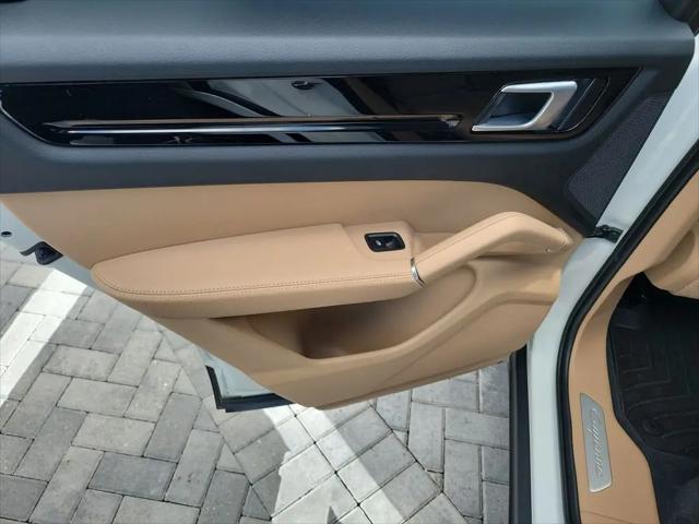 2022 Porsche Cayenne Cayenne