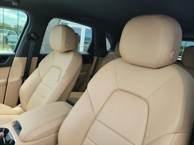 2022 Porsche Cayenne Cayenne