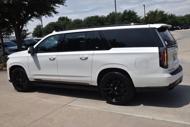 2023 Cadillac Escalade ESV 4WD Sport Platinum