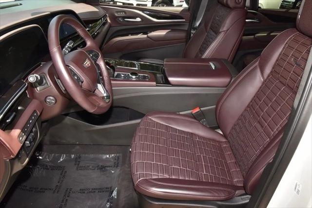 2023 Cadillac Escalade ESV 4WD Sport Platinum