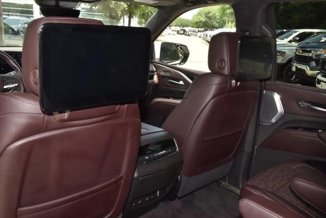 2023 Cadillac Escalade ESV 4WD Sport Platinum
