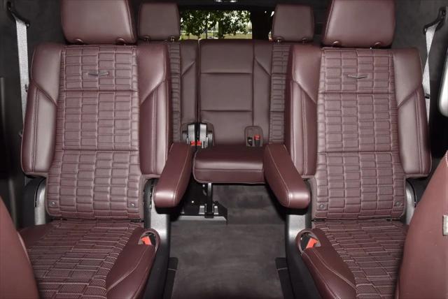 2023 Cadillac Escalade ESV 4WD Sport Platinum