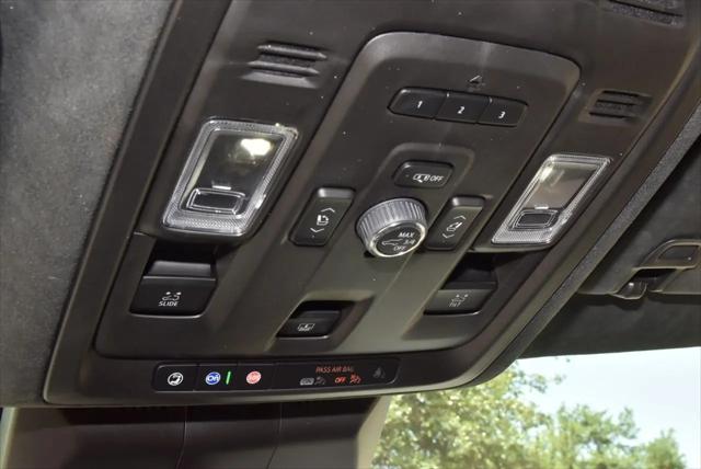 2023 Cadillac Escalade ESV 4WD Sport Platinum