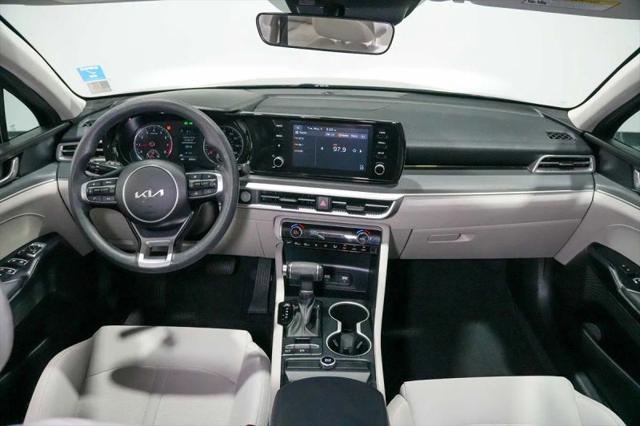 2022 Kia K5 LXS