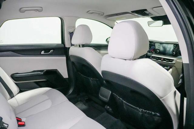 2022 Kia K5 LXS
