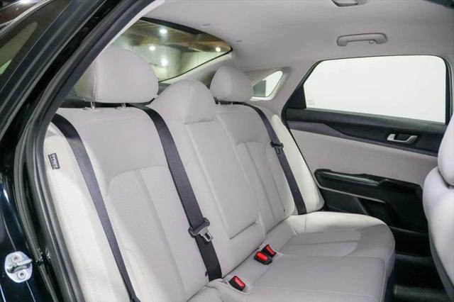 2022 Kia K5 LXS