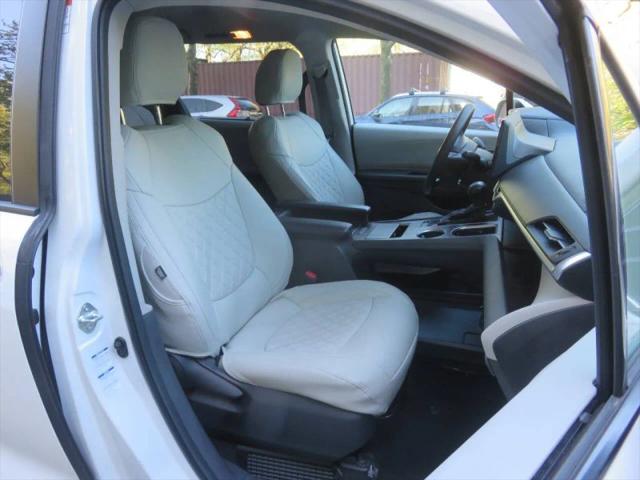 2022 Toyota Sienna LE