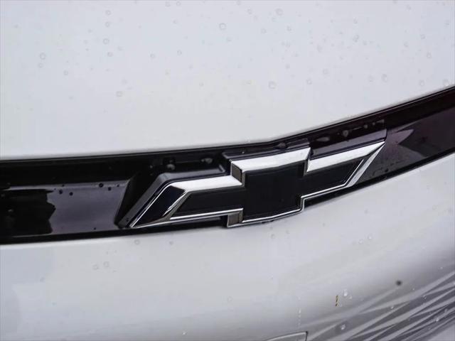2027 Chevrolet Bolt LT FWD