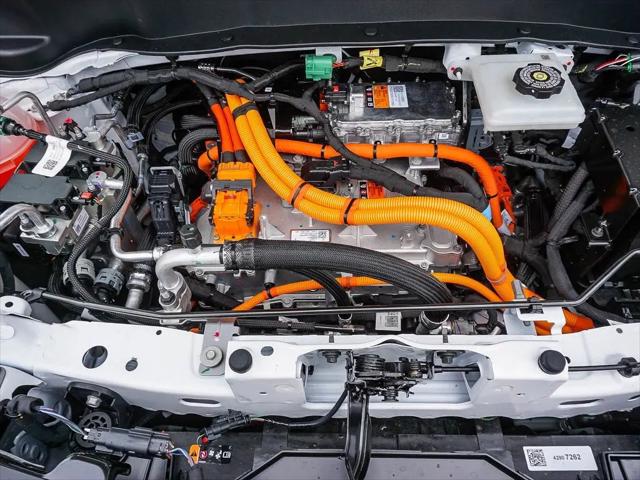 2027 Chevrolet Bolt LT FWD