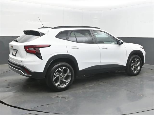 2025 Chevrolet Trax FWD LT