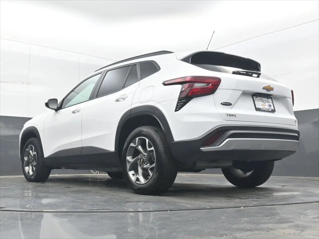 2025 Chevrolet Trax FWD LT