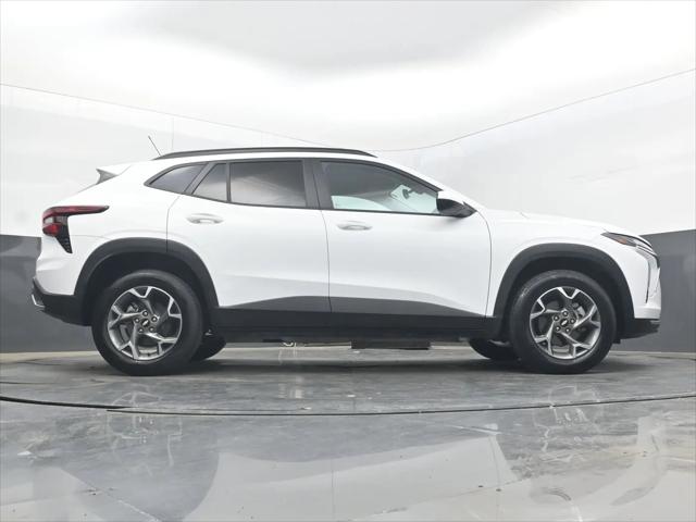 2025 Chevrolet Trax FWD LT