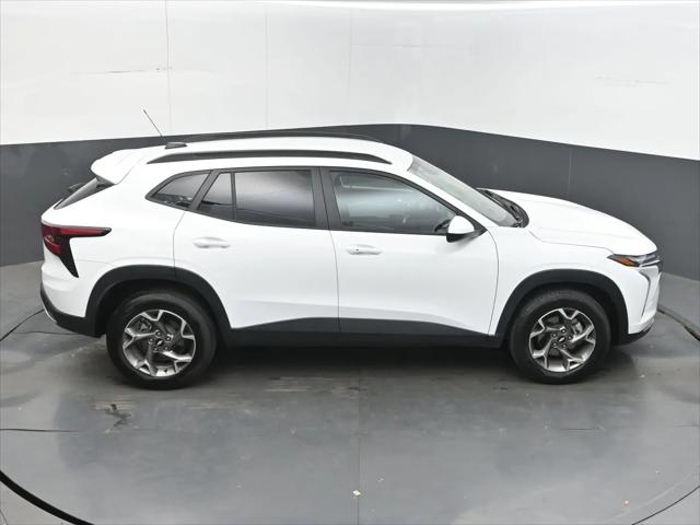 2025 Chevrolet Trax FWD LT