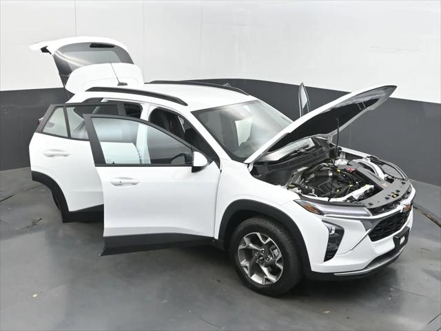2025 Chevrolet Trax FWD LT