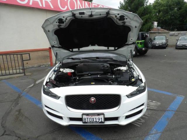 2018 Jaguar XE 25t