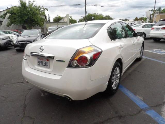 2011 Nissan Altima Base