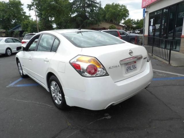 2011 Nissan Altima Base