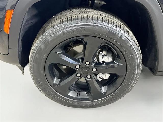 2023 Jeep Grand Cherokee Limited 4x2