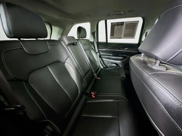 2023 Jeep Grand Cherokee Limited 4x2
