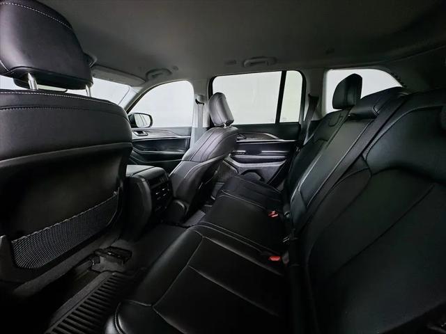 2023 Jeep Grand Cherokee Limited 4x2