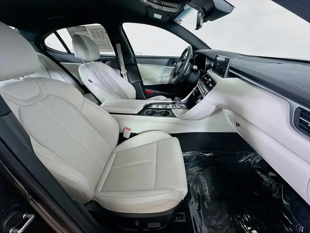 2025 Genesis G70 2.5T RWD