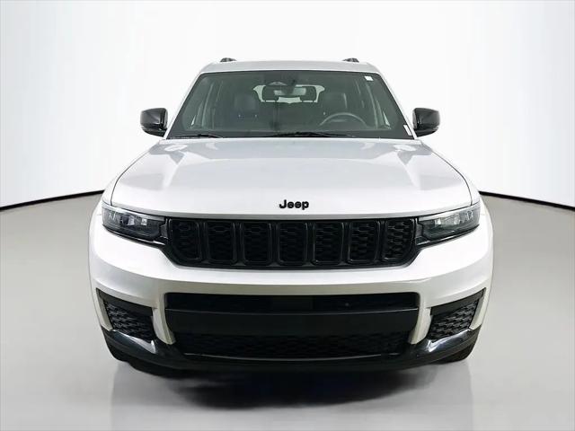 2023 Jeep Grand Cherokee L Altitude 4x2