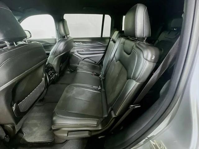 2023 Jeep Grand Cherokee L Altitude 4x2