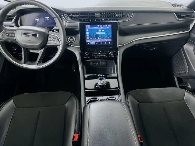2023 Jeep Grand Cherokee L Altitude 4x2