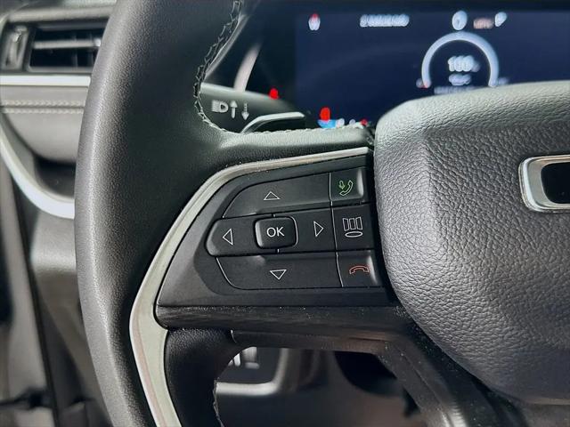 2023 Jeep Grand Cherokee L Altitude 4x2