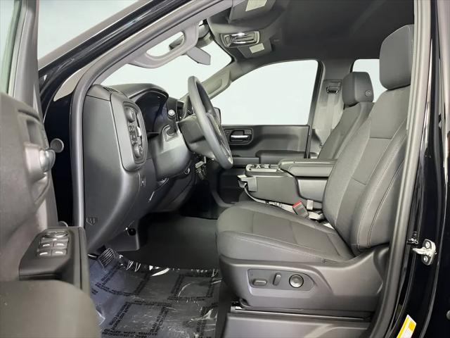 2026 Chevrolet Silverado 1500 4WD Crew Cab Short Bed Custom