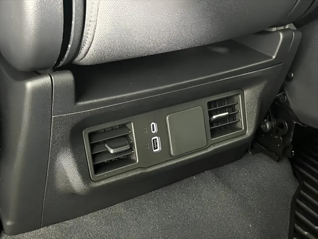 2026 Chevrolet Silverado 1500 4WD Crew Cab Short Bed Custom