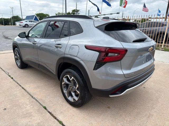 2025 Chevrolet Trax FWD LT