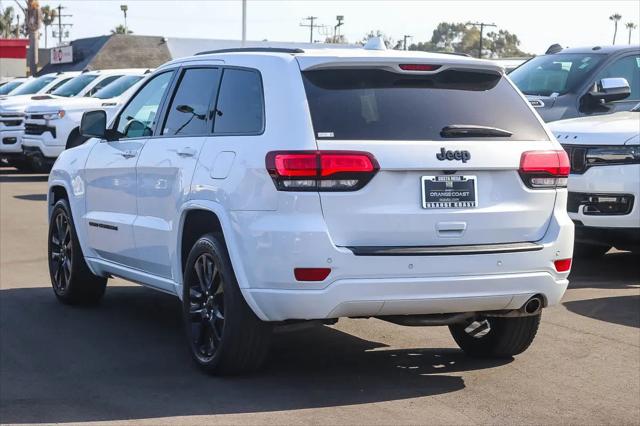 2022 Jeep Grand Cherokee Laredo X 4x2