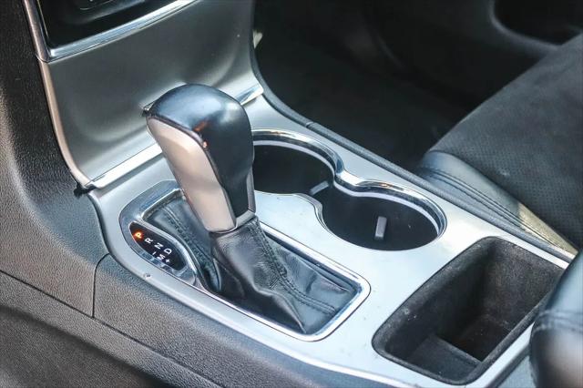 2022 Jeep Grand Cherokee Laredo X 4x2