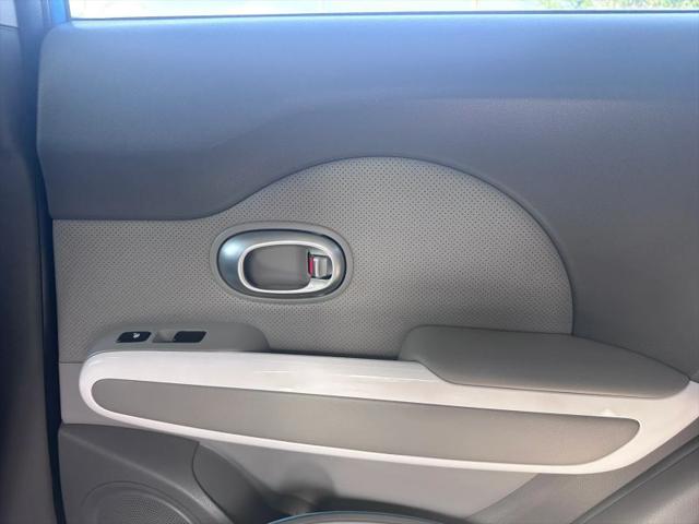 2015 Kia Soul EV +