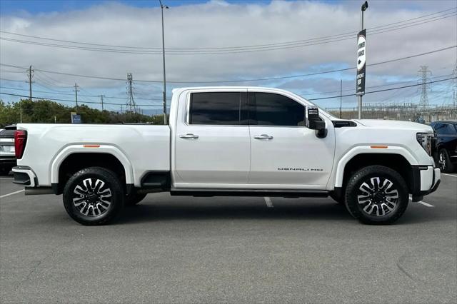 2025 GMC Sierra 2500HD 4WD Crew Cab Standard Bed Denali Ultimate