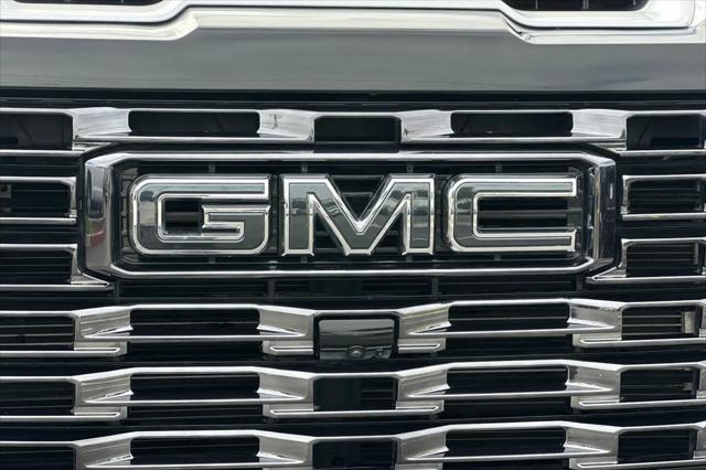 2025 GMC Sierra 2500HD 4WD Crew Cab Standard Bed Denali Ultimate