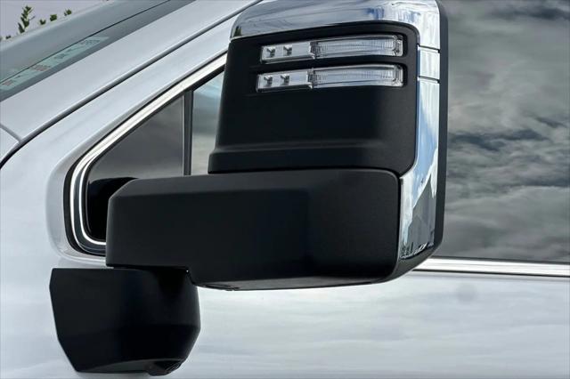 2025 GMC Sierra 2500HD 4WD Crew Cab Standard Bed Denali Ultimate