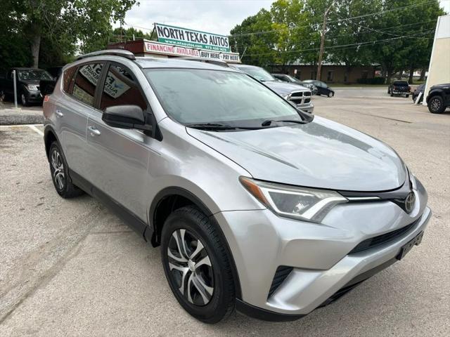 2018 Toyota RAV4 LE for sale in Denton, TX