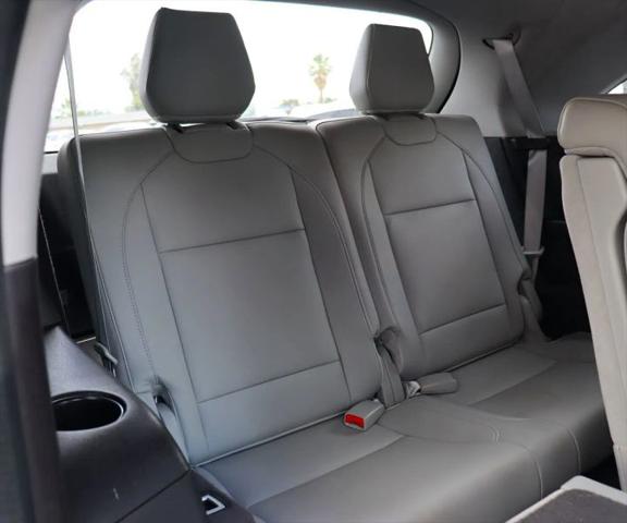 2016 Acura MDX Base