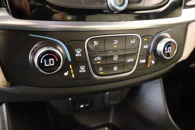 2023 Chevrolet Traverse AWD LT Cloth