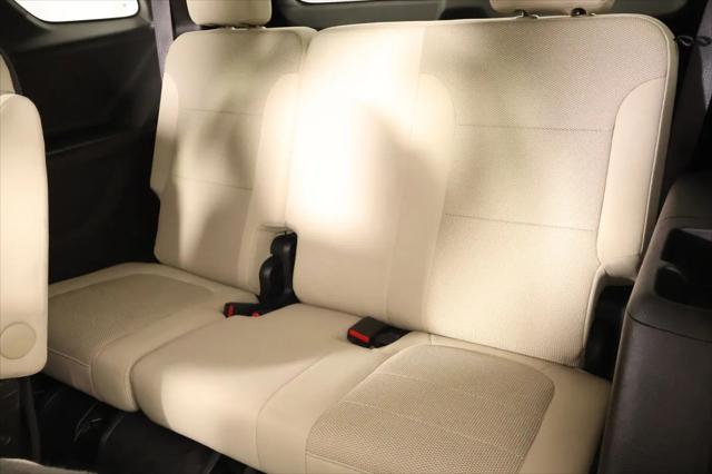 2023 Chevrolet Traverse AWD LT Cloth