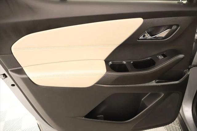 2023 Chevrolet Traverse AWD LT Cloth