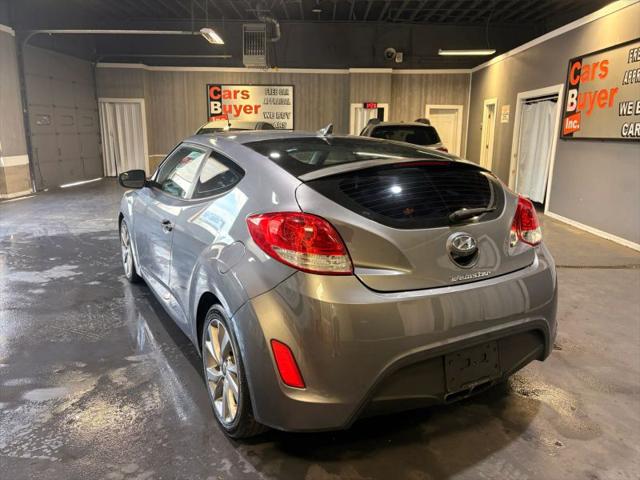 2017 Hyundai Veloster Base