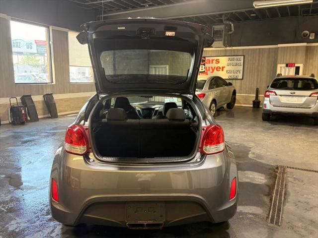 2017 Hyundai Veloster Base
