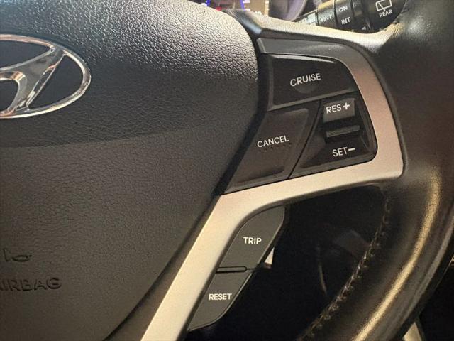 2017 Hyundai Veloster Base
